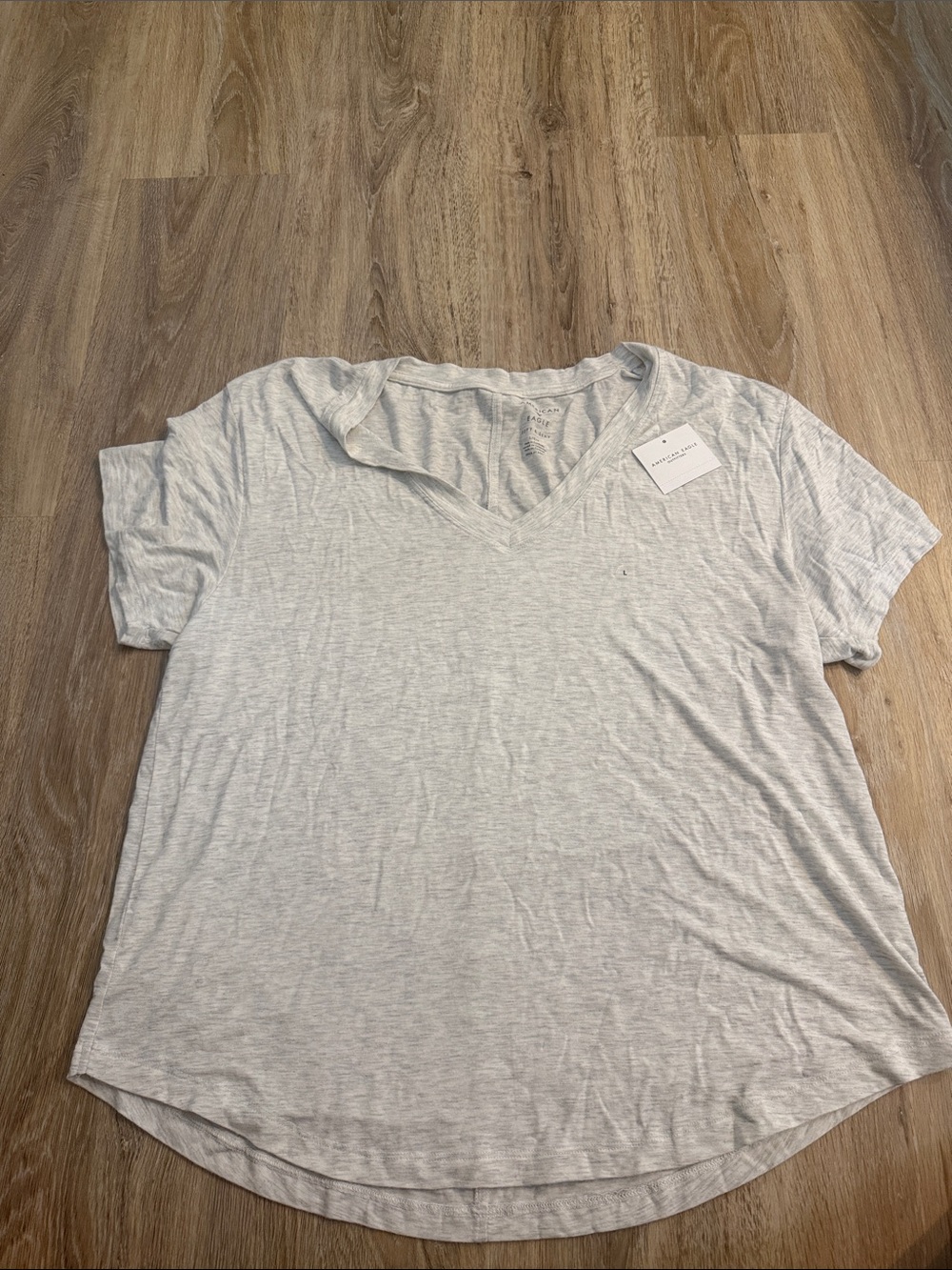 American Eagle Outfitters Light Heather Gray V-Neck Short Sleeve Tee